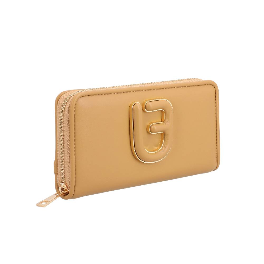 L.Pucci Placida Leisure Leather 2025