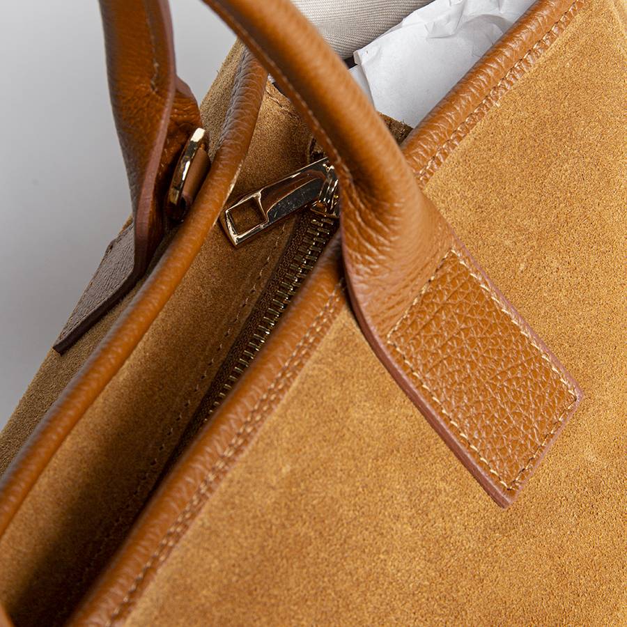 Laura Di Maggio MILANO – Borsa in pelle e camoscio cuoio In Vendita