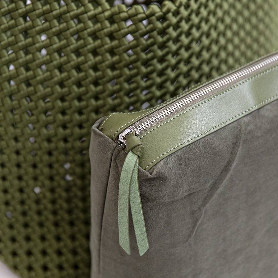 Laura Di Maggio KENDRA – Borsa intrecciata in raso verde Prezzo Ridotto