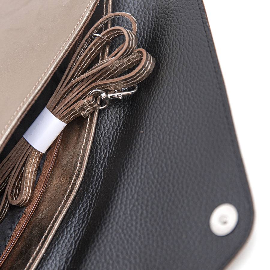 Laura Di Maggio BUSTA – Postina in pelle laminata bronzo Online