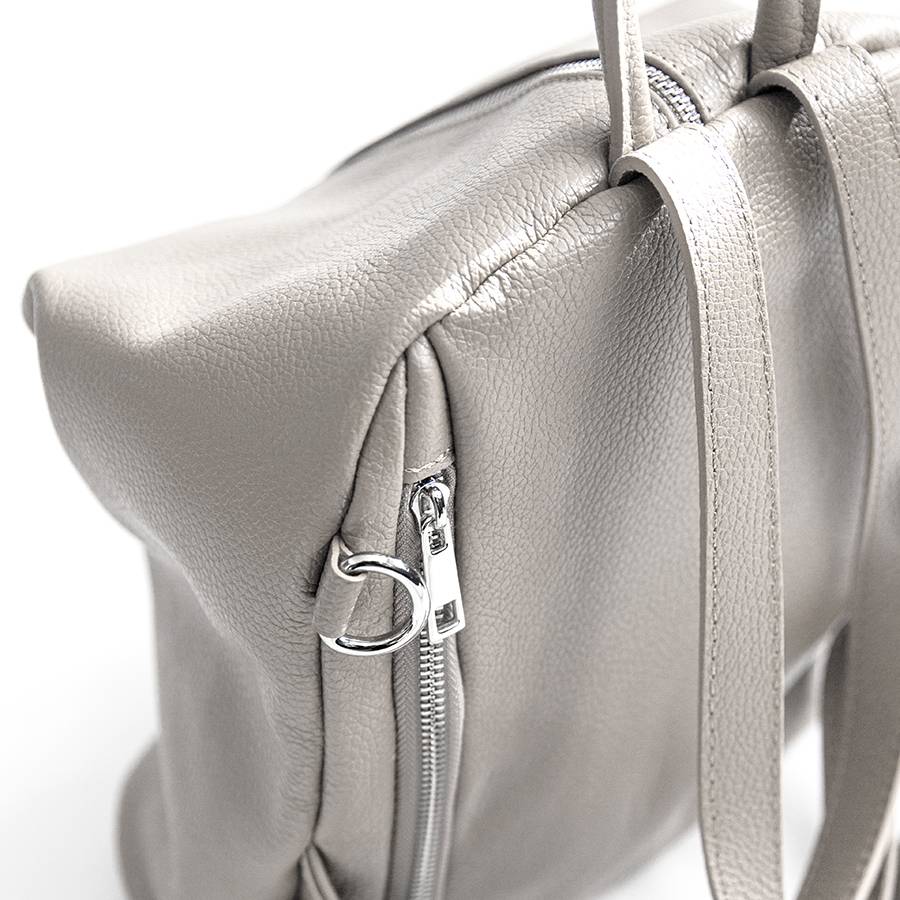 Laura Di Maggio FLIP – Zaino con zip in pelle panna Vendite Flash