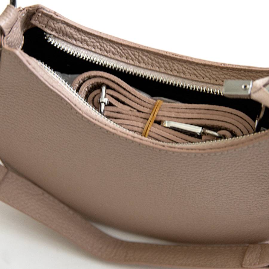 Laura Di Maggio PIMPI – mezzaluna con manico in catena in pelle cipria Convenienza