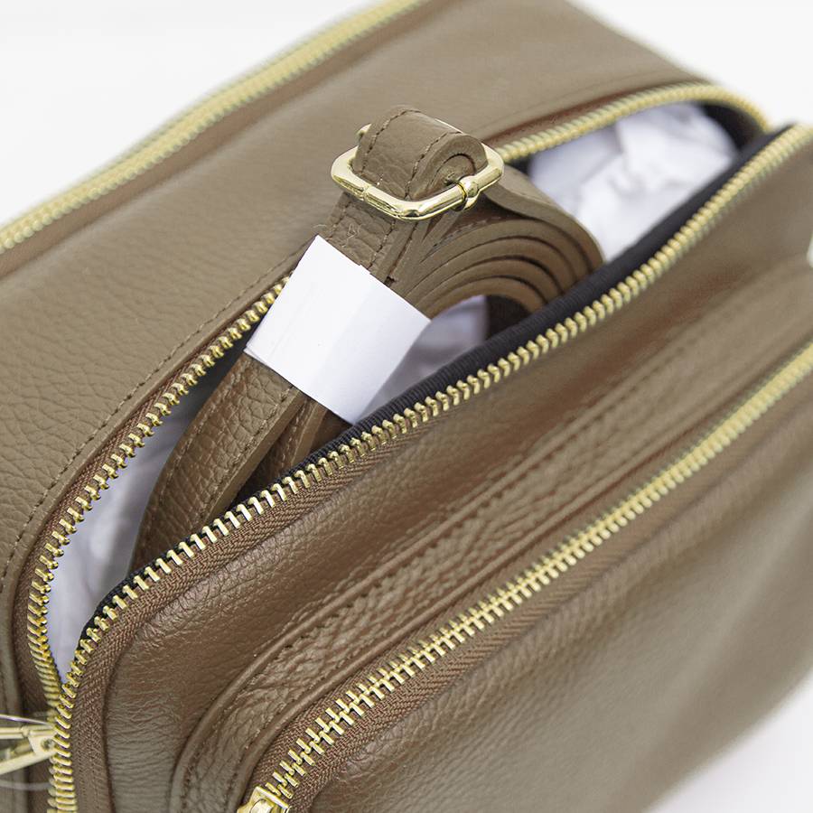 Laura Di Maggio SAPONETTA OVER – Borsa a tracolla in pelle dollaro taupe Soddisfazione Garantita