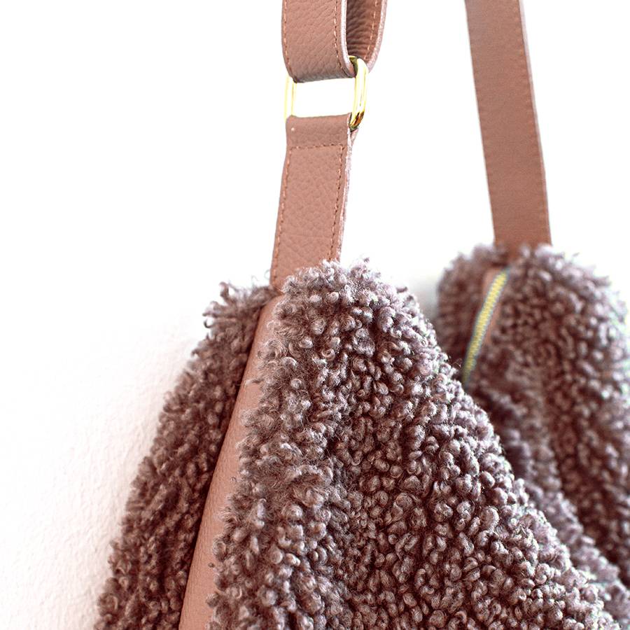Laura Di Maggio BOUCLE’ – sacca in pelle e pelliccia ecologica rosa Offerta Giorno del Papà