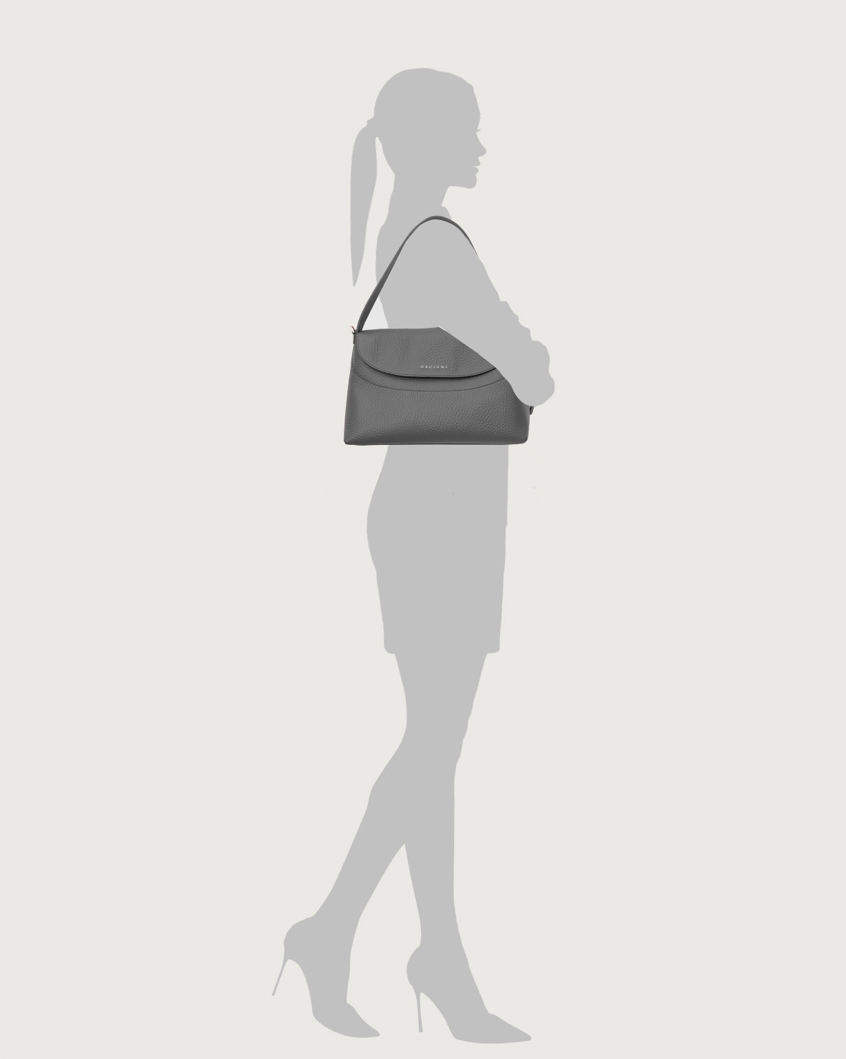 Orciani Borsa a spalla Nana Soft in pelle martellata con tracolla Shopping Online