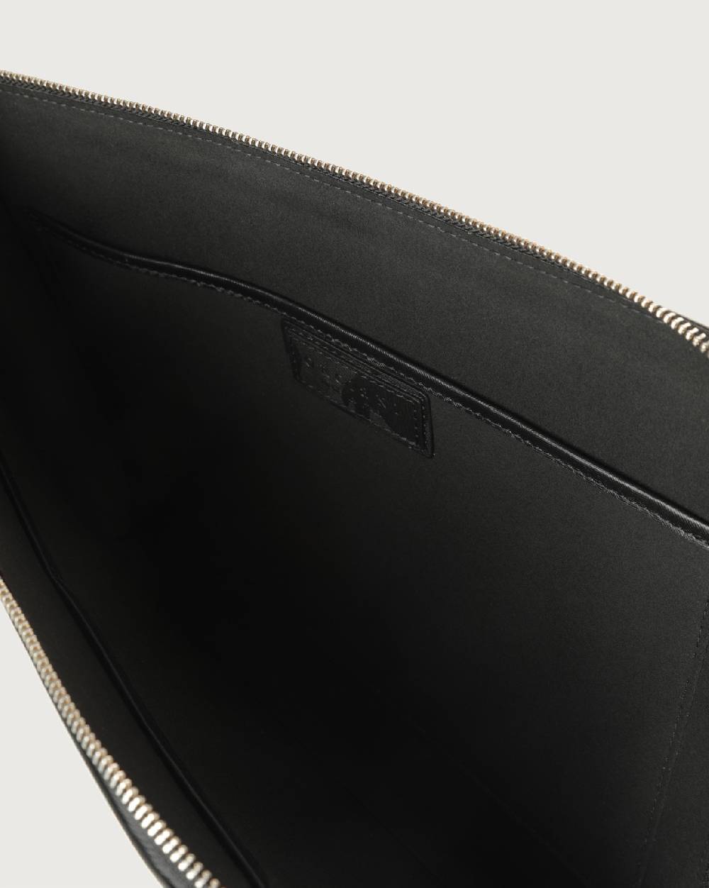 Orciani Pochette slim Skyline in pelle Promozione