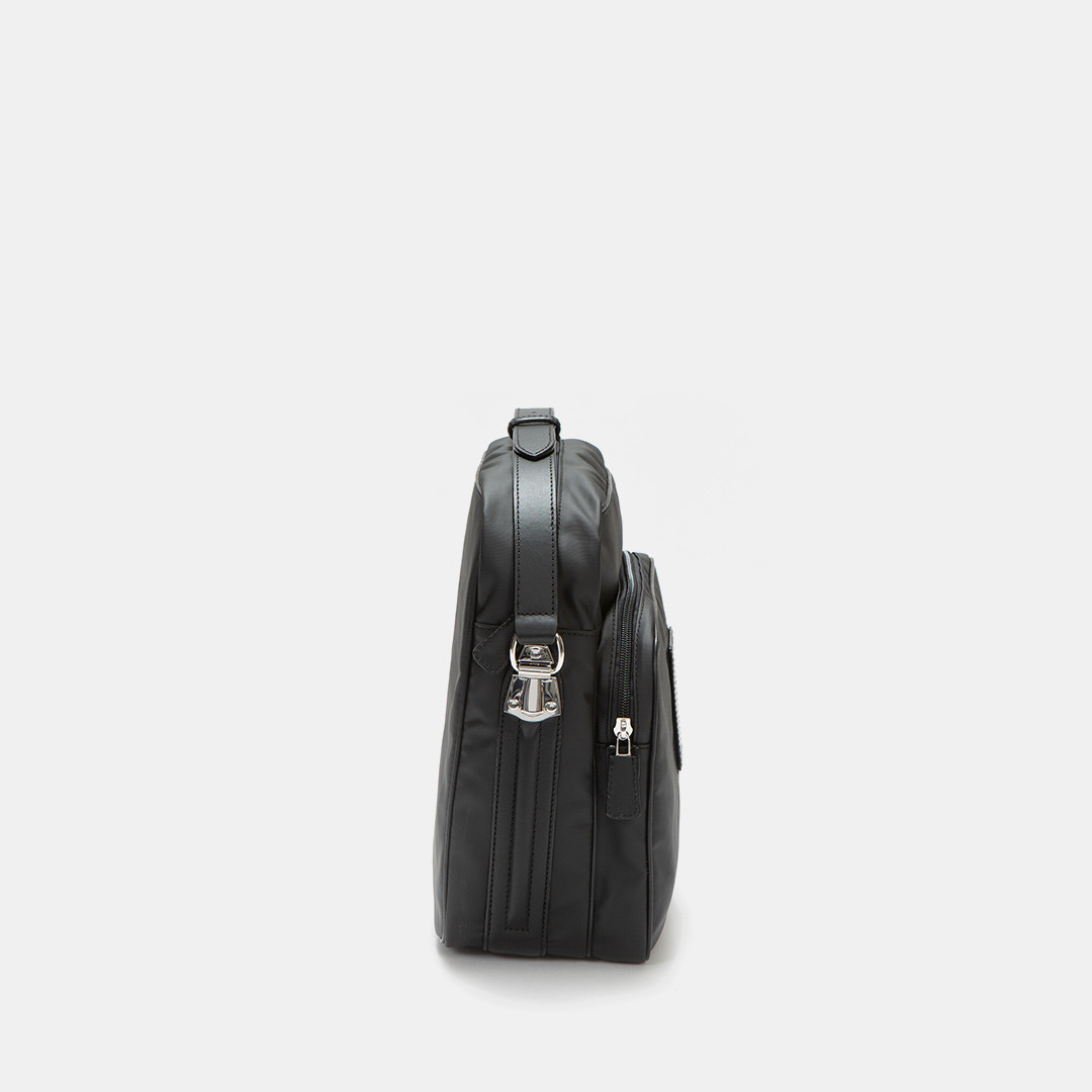 Piero Guidi PIERO GUIDI LINEABOLD MESSENGER/TRACOLLA MEDIUM In Linea