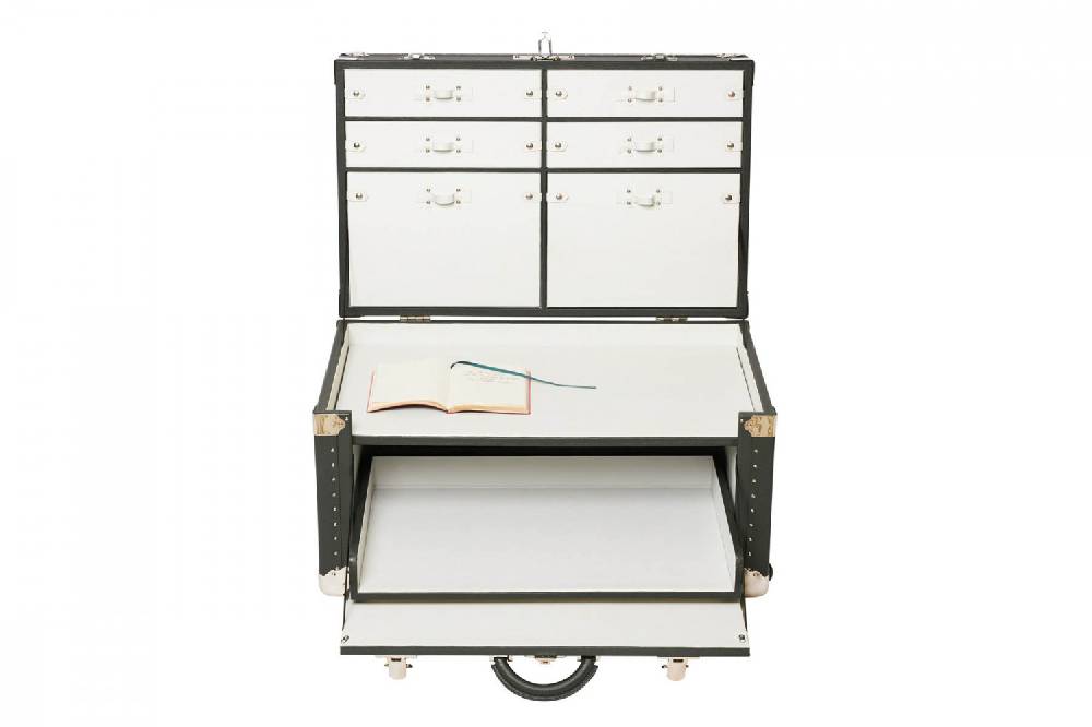 Pineider Baule fasciato, realizzato in pelle di vitello. Dimensione grande 120x51x51cm Sconto