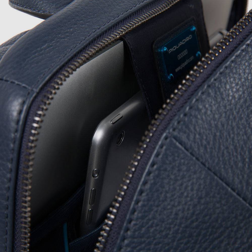 Piquadro Small size computer backpack with iPad® Prezzo Ridotto