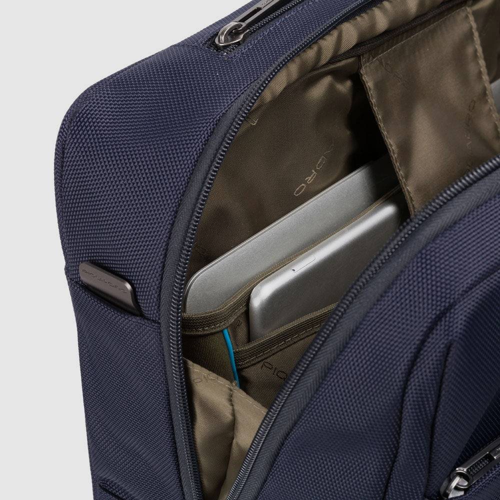 Piquadro Wheeled laptop briefcase 15,6" in recycled fabric Convenienza