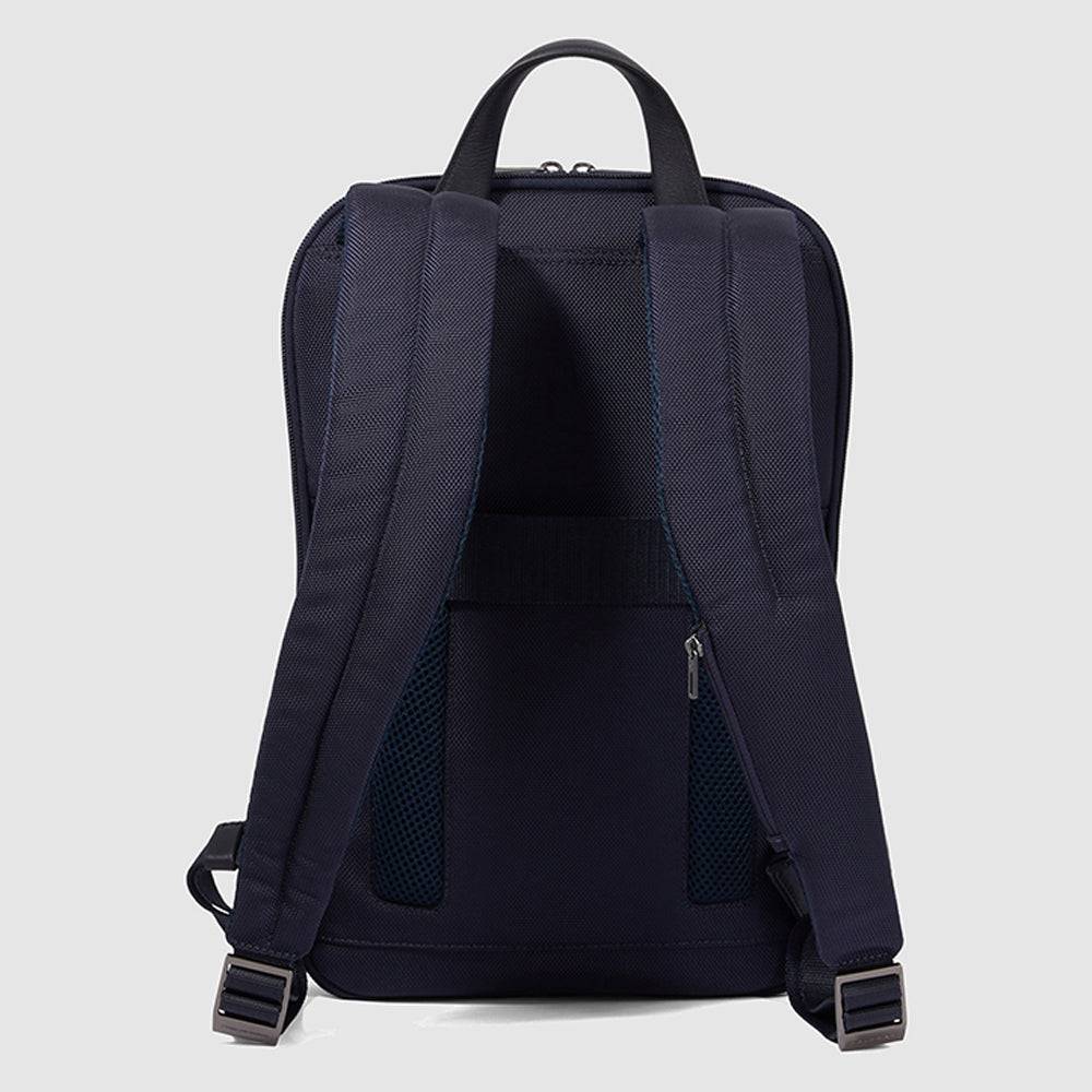 Piquadro Slim computer backpack 15,6" in recycled fabric Acquista Ora