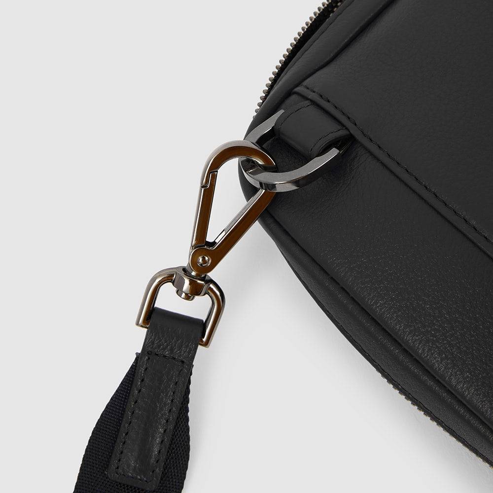 Piquadro Pocket crossbody bag with iPad®mini compartment Sottocosto