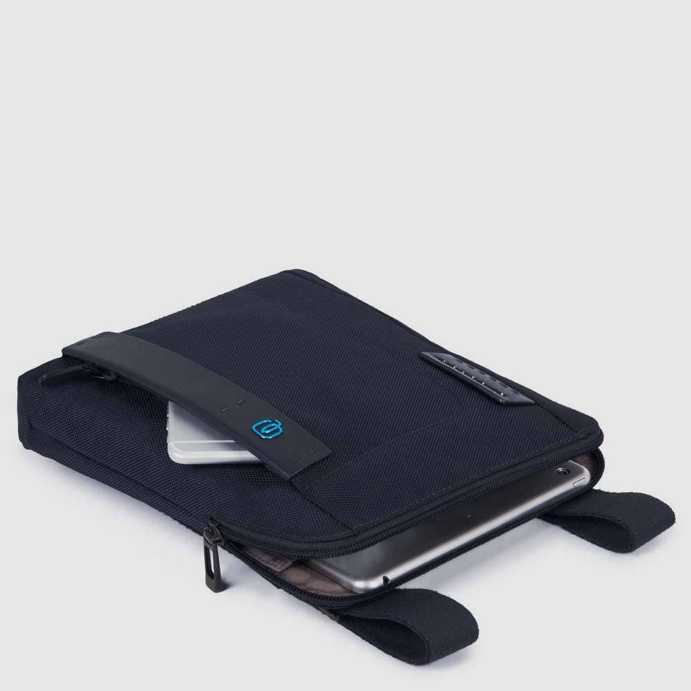 Piquadro Organised pocket cross-body bag for IPad®Air Novità