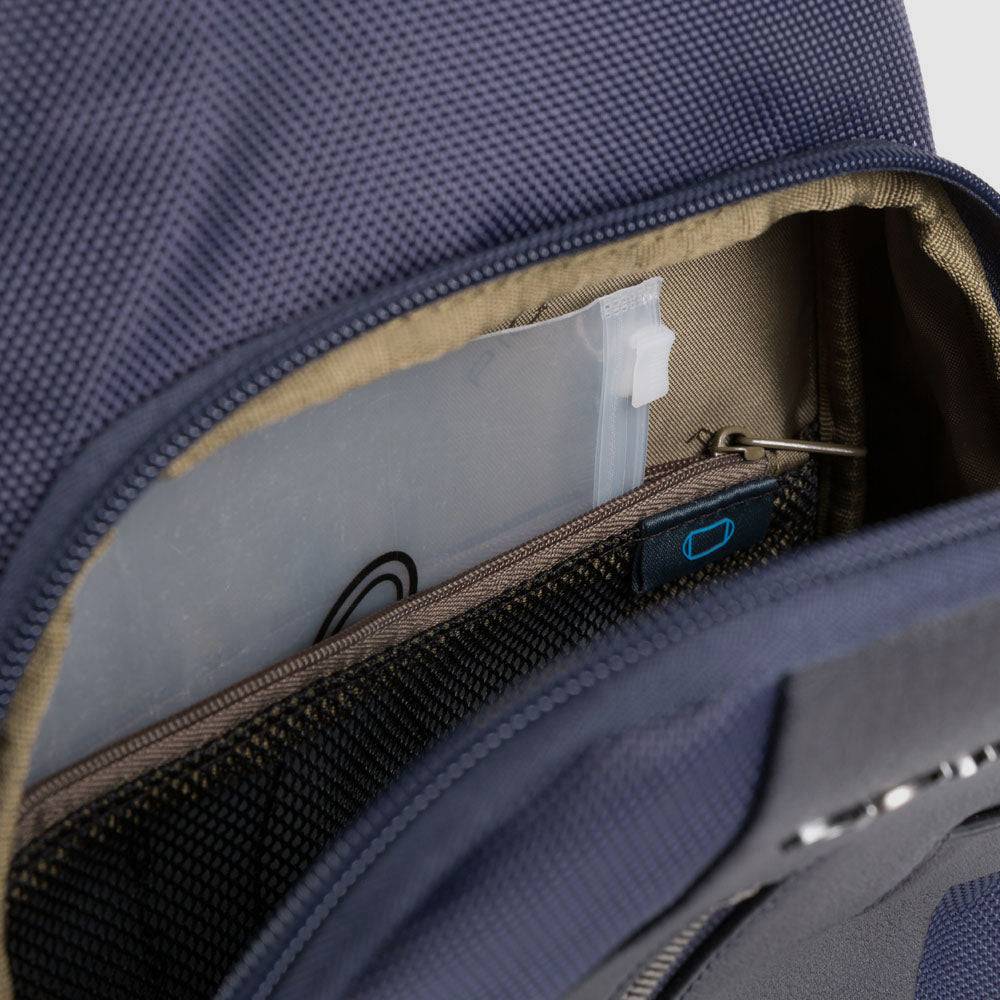 Piquadro Mono sling in recycled fabric with LED light Presa