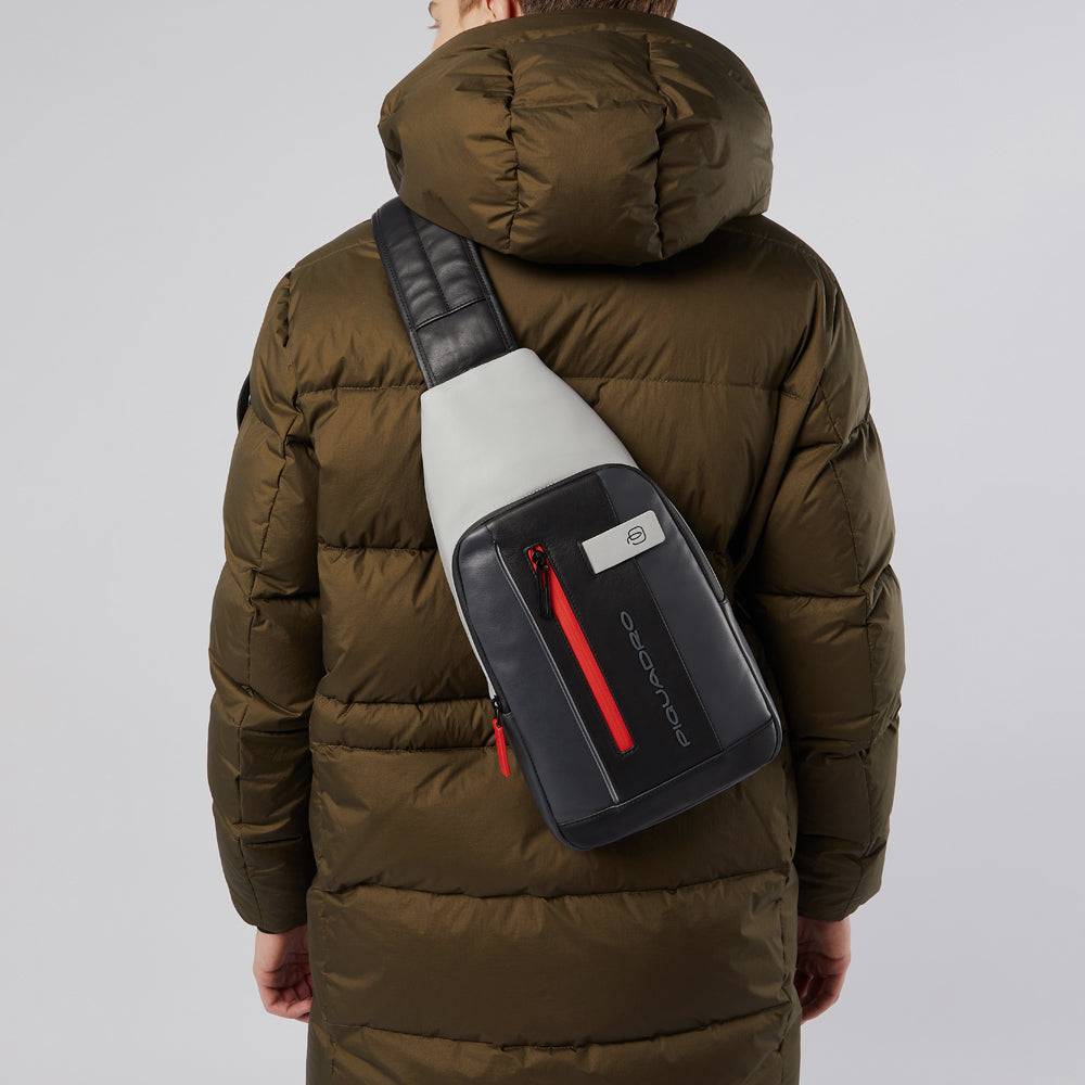 Piquadro Mono sling bag with LED light Fino Al -60%