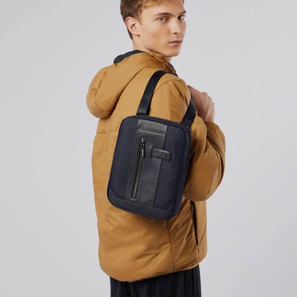 Piquadro iPad® crossbody pouch Affare Del Giorno