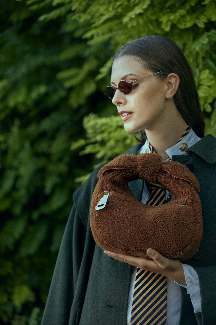 Roberta Gandolfi Bunny Teddy mini bag in shearling con tracolla in pelle staccabile Nuovo