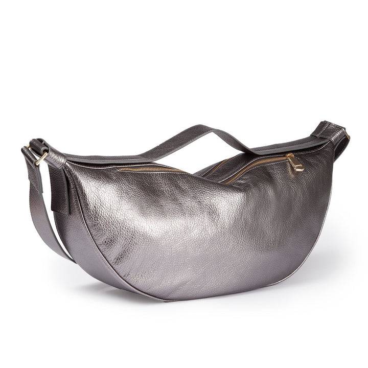 Roberta Gandolfi Micol Banana cross body in vitello martellato metal con tracolla regolabile Consegna Veloce