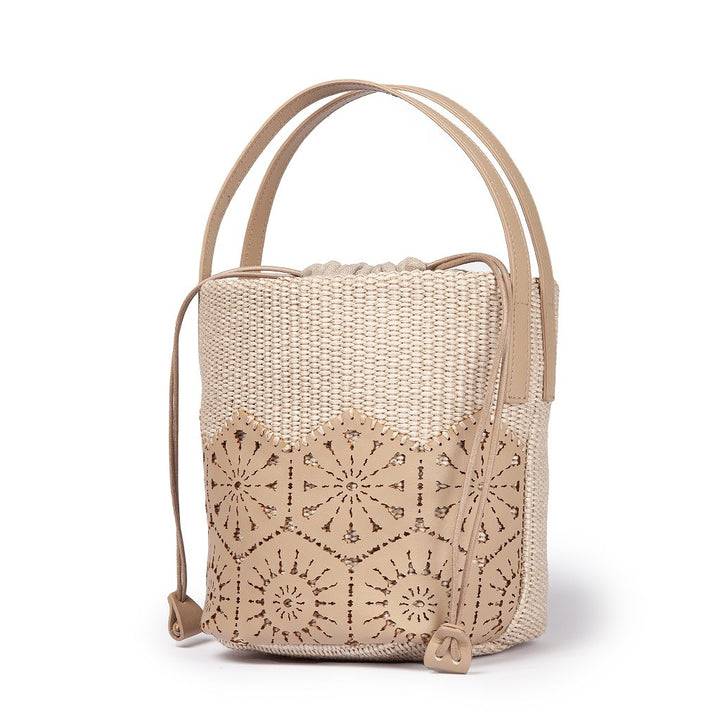 Roberta Gandolfi Giulia Bucket in rafia e pelle il pannello tagliato al laser è interamente cucito a mano con tracolla staccabile Novità