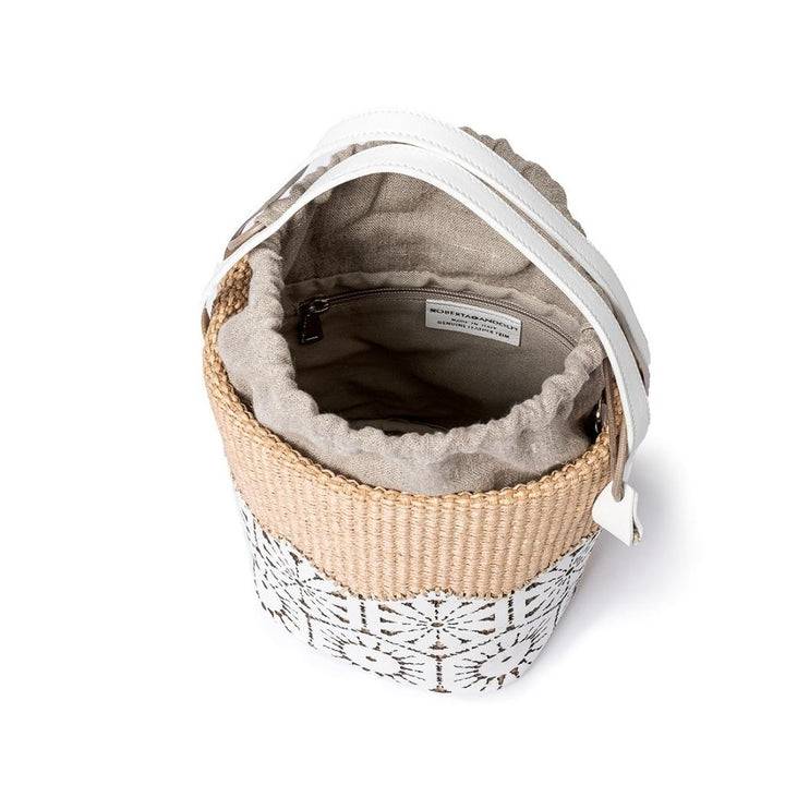 Roberta Gandolfi Giulia Bucket in rafia e pelle il pannello tagliato al laser è interamente cucito a mano con tracolla staccabile Vendita Economica