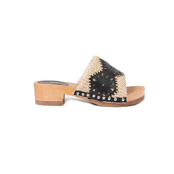 Roberta Gandolfi Sandalo Giulia platform in legno e tomaia in rafia e pelle di vitello laserata con disegno pizzo geometrico Negozio