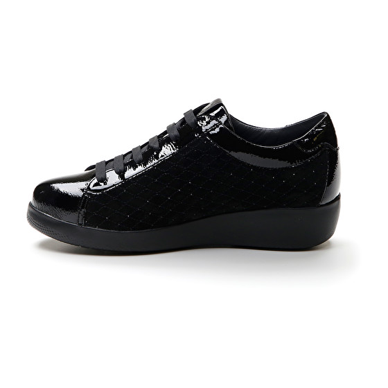 Stonefly PASEO IV 35 PATENT LTH/VELOUR Novità