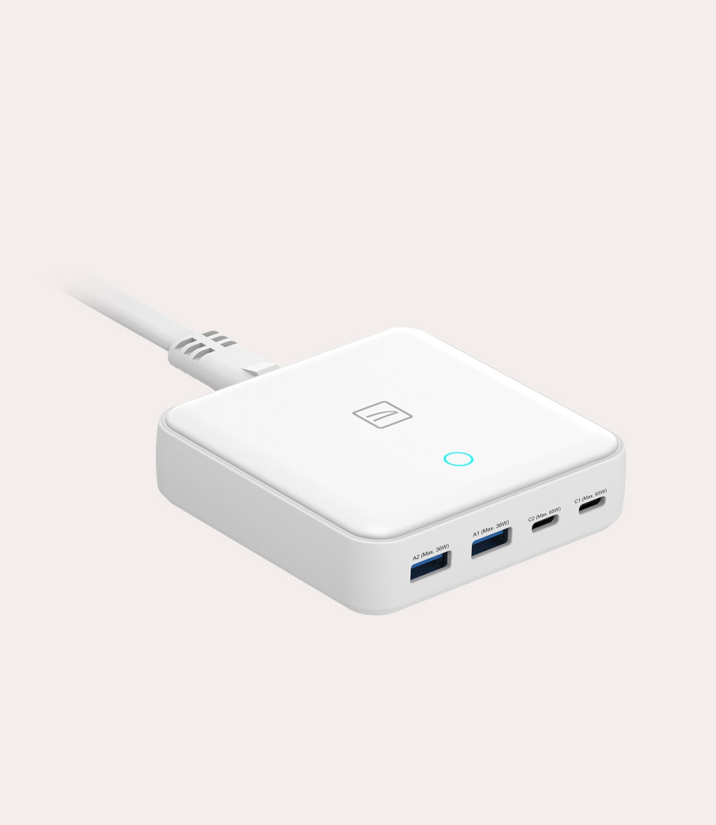 Tucano Cricabatteria 4 porte da scrivania da 65W USB-A/USB-C GaN con cavo da 1 5 mt e presa EU In Linea