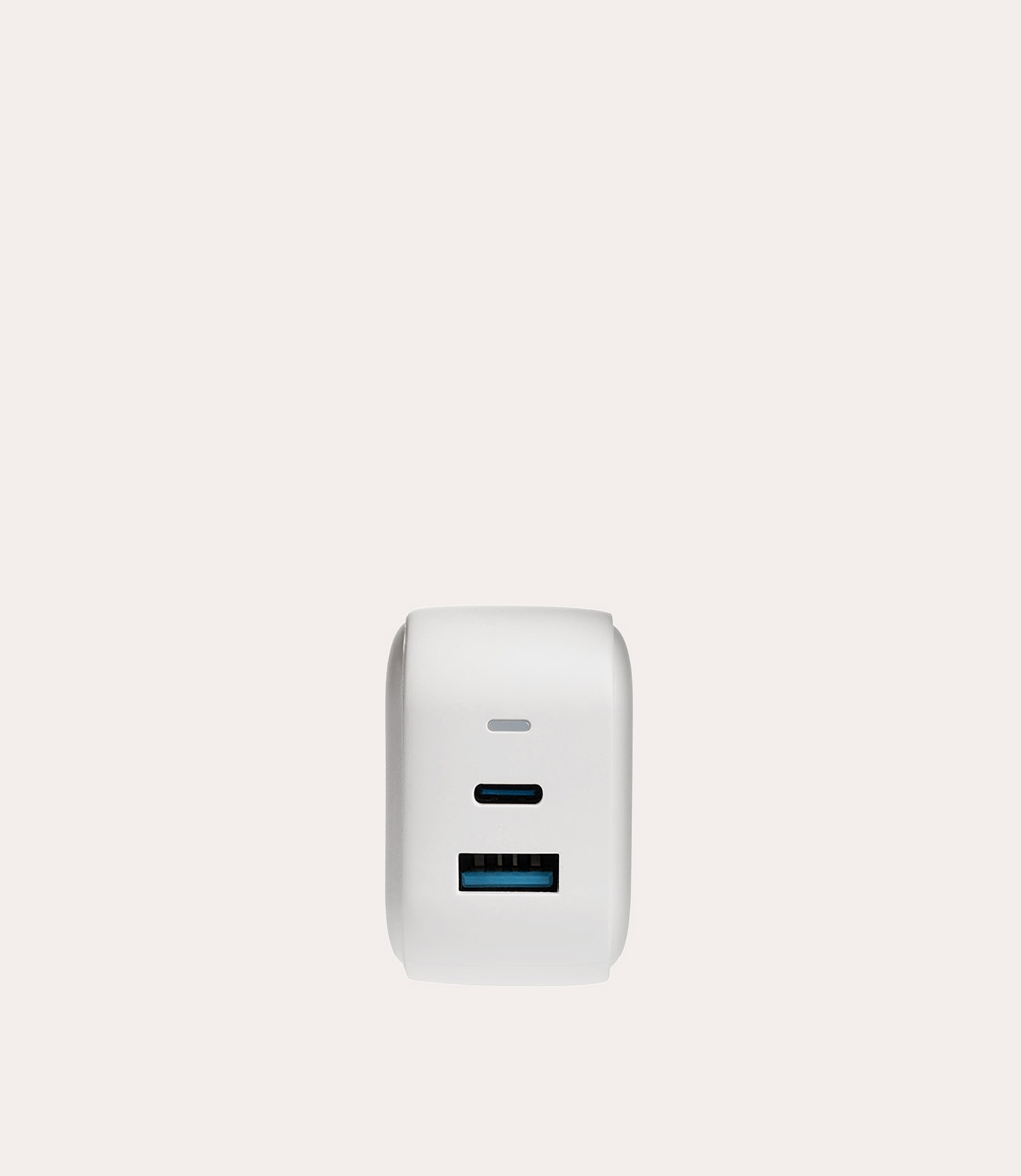 Tucano Doppio caricabatteria da parete USB-A/USB-C GaN da 38W Qualità