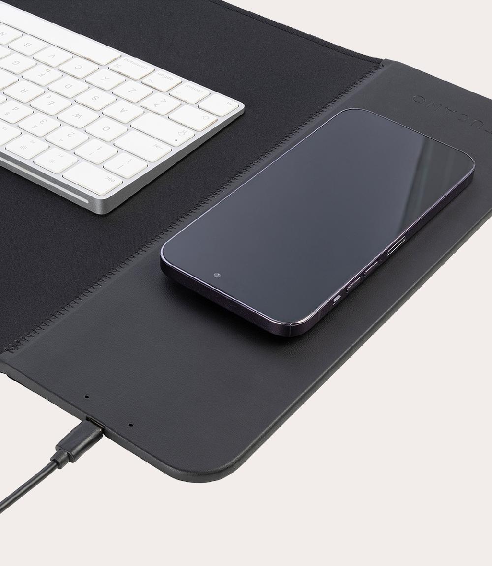 Tucano Tappeto scrivania con ricarica wireless Spedizione Gratuita
