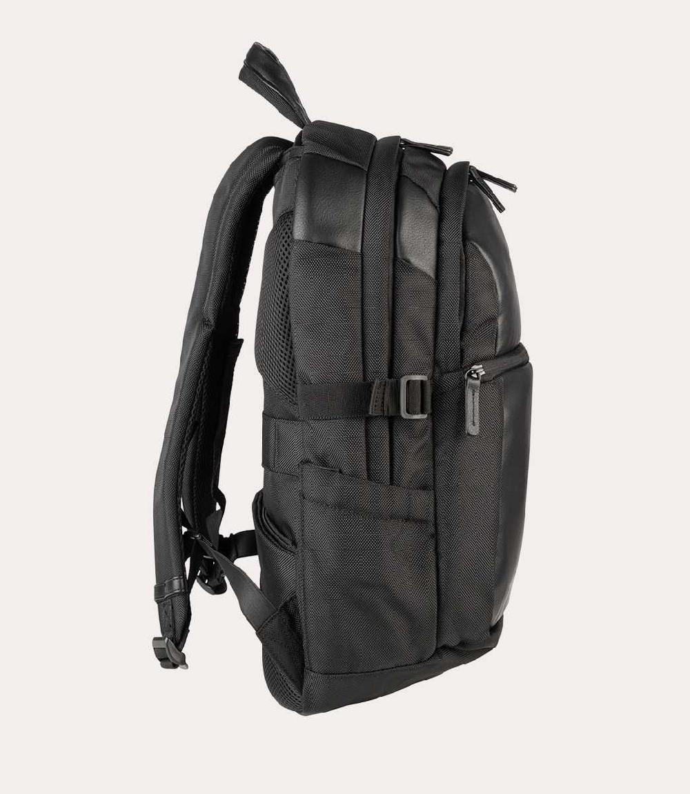 Tucano Zaino con AGS per laptop 15.6" e MacBook Pro 16" Saldi Di Fabbrica