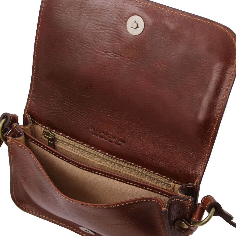 Tuscany Leather Tracollina in Pelle con Pattella Trasporto libero internazionale