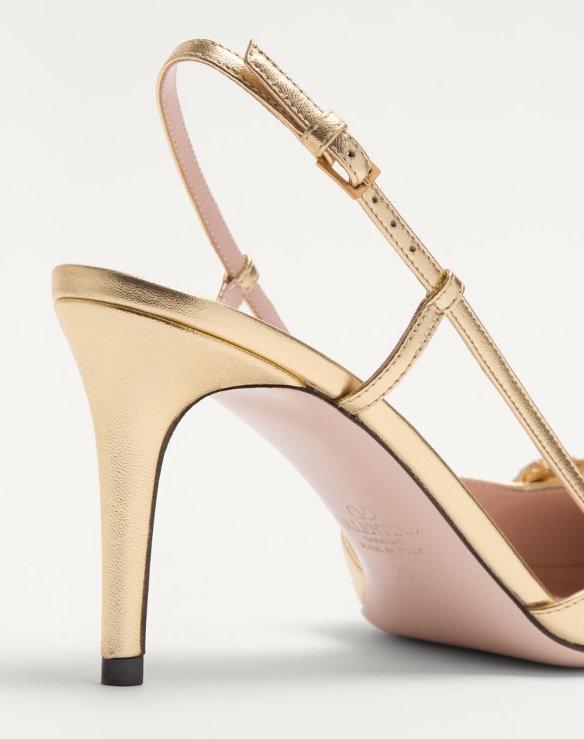 Valentino Handbags Décolleté Slingback Vlogo Signature In Nappa Laminata 80mm per Donna in Antique Brass | Valentino IT Italy