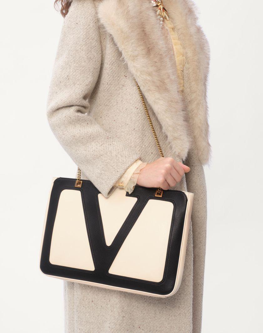 Valentino Handbags Borsa Shopping Media Valentino Garavani Viva Superstar In Nappa per Donna in Nero/marrone | Valentino IT Qualità Garantita
