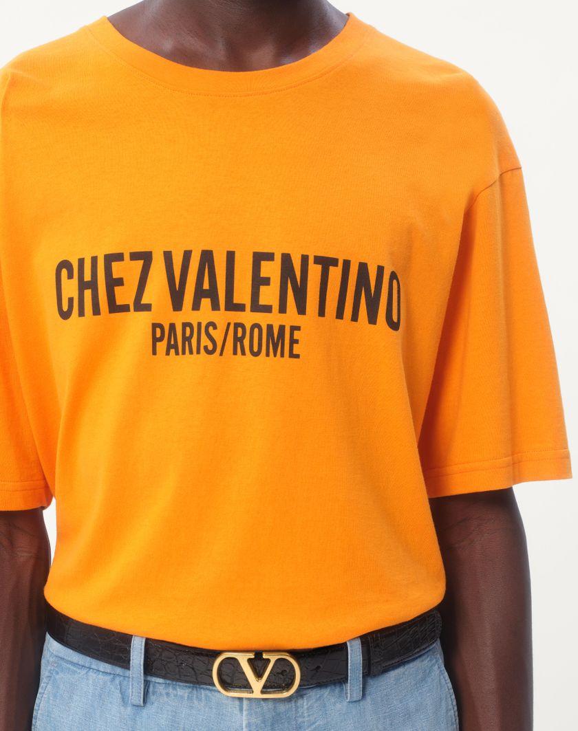 Valentino Handbags T-shirt In Cotone Con Stampa Chez Valentino per Uomo in Avorio | Valentino IT Presa