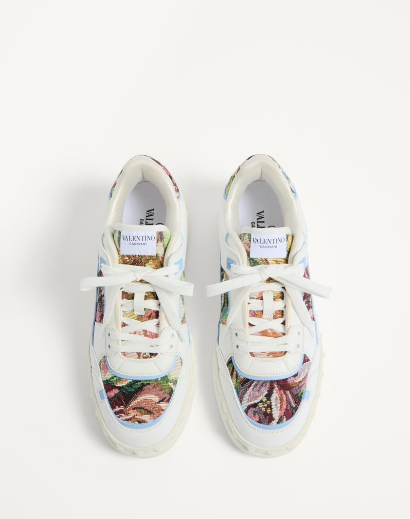 Valentino Handbags Sneaker Low Top Freedots In Vitello E Tessuto per Uomo in Bianco/multicolor/popeline Blue | Valentino IT In Saldo