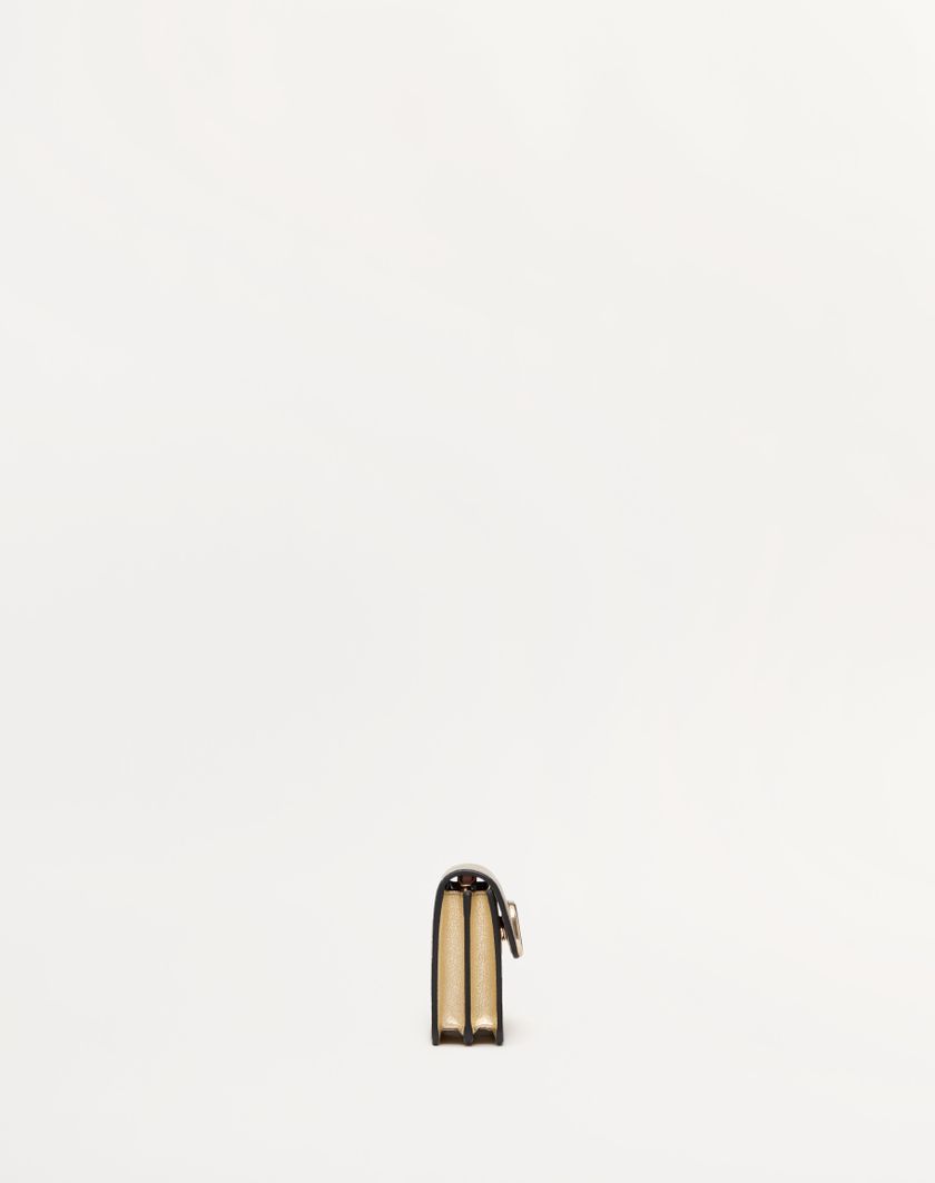Valentino Handbags Portafoglio Con Catena Vlogo Signature In Vitello Granato Metallizzato per Donna in Platino | Valentino IT Saldi Di Fabbrica
