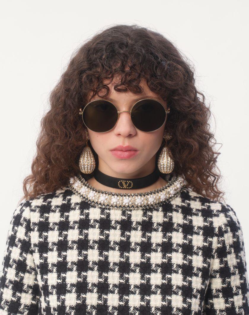Valentino Handbags Choker Valentino Garavani Vlogo Signature In Pelle E Metallo per Donna in Nero | Valentino IT Presa