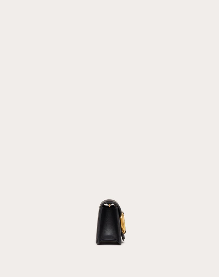 Valentino Handbags Borsa Piccola A Spalla Valentino Garavani Locò In Vitello per Donna in Verde | Valentino IT Acquista Ora