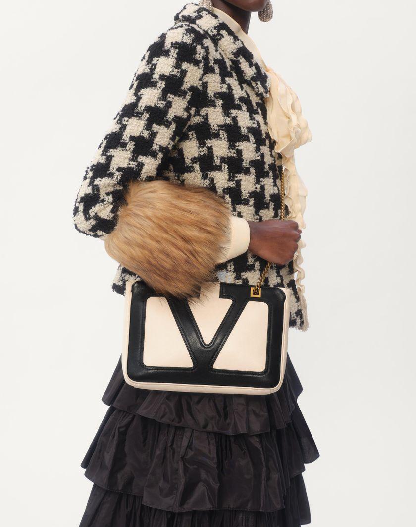 Valentino Handbags Borsa Shopping Piccola Valentino Garavani Viva Superstar In Nappa per Donna in Nero/marrone | Valentino IT Moda