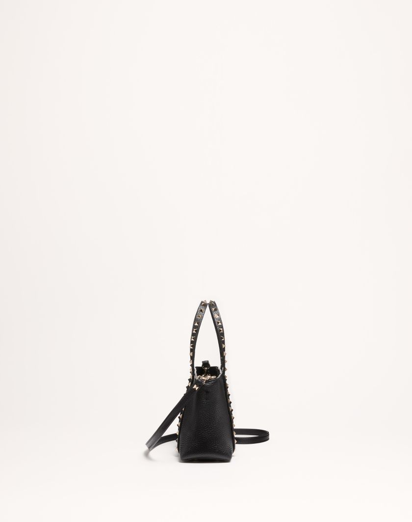 Valentino Handbags Borsa Shopping Piccola Valentino Garavani Rockstud In Vitello Granato per Donna in Nero | Valentino IT Promozione