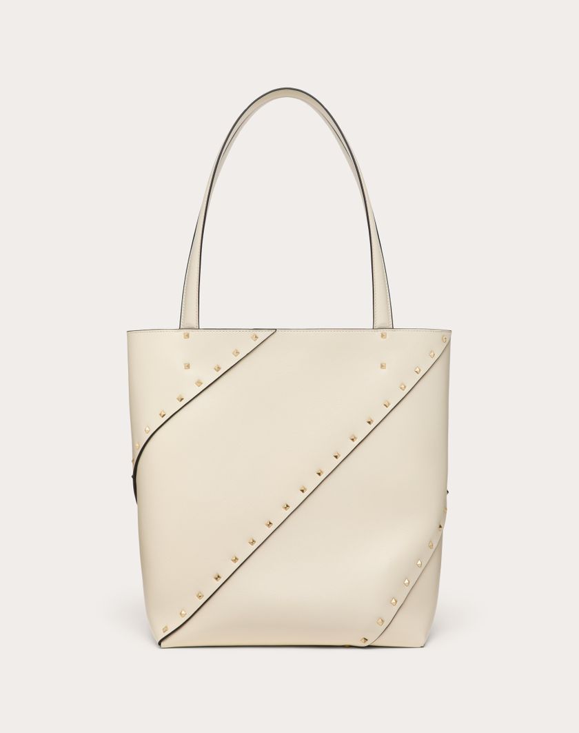 Valentino Handbags Borsa Shopping Valentino Garavani Valentino Garavani Rockstud Wispy In Vitello per Donna in Tabacco | Valentino IT Shopping Online