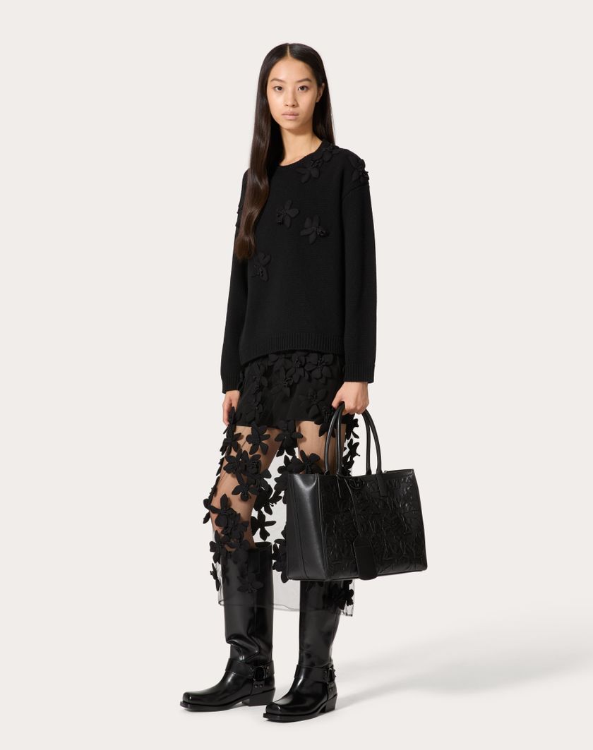 Valentino Handbags Borsa Shopping Media Vlogo Locker Tote In Pelle Con Rose Ricamate per Donna in Nero | Valentino IT Novità