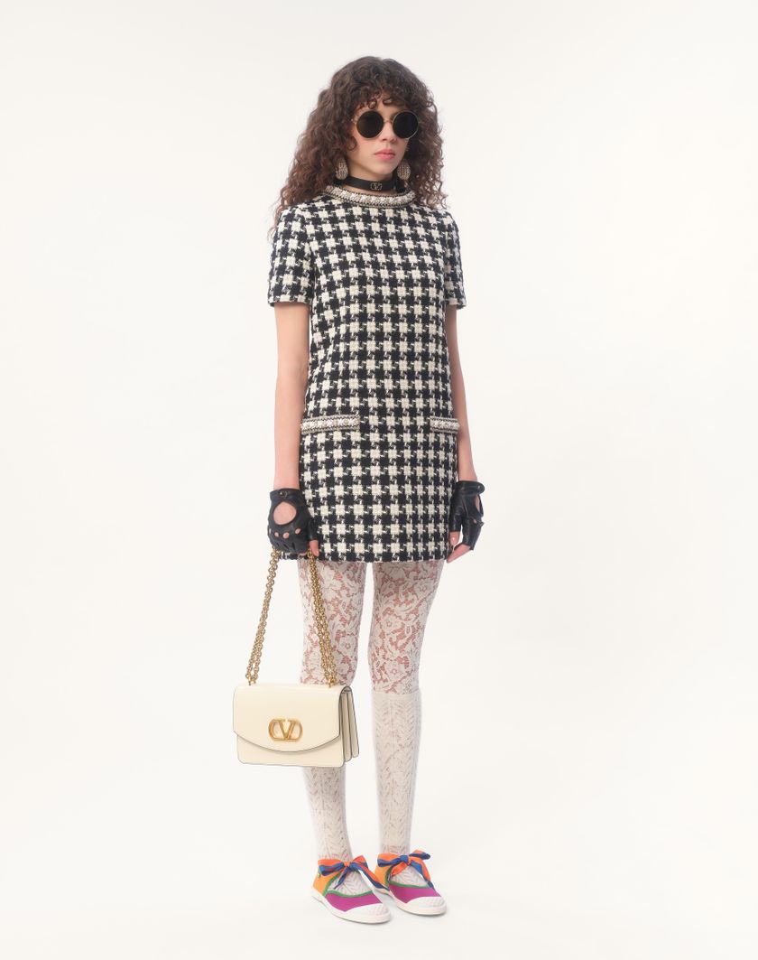 Valentino Handbags Abito Corto In Damier Light Tweed Ricamato per Donna in Avorio/nero | Valentino IT Affare Del Giorno