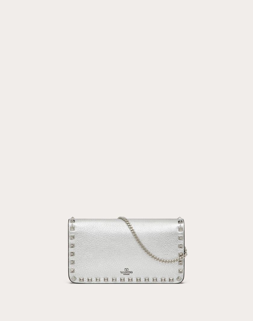 Valentino Handbags Portafoglio Con Catena Rockstud In Vitello Granato Metallizzato per Donna in Argento | Valentino IT Soddisfazione Garantita