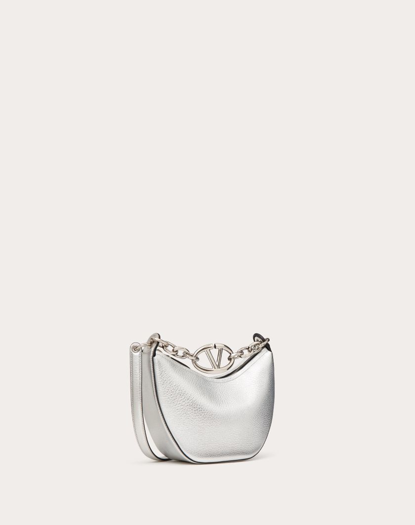 Valentino Handbags Mini Hobo Vlogo Moon Bag In Vitello Granato Metallizzato Con Catena per Donna in Argento | Valentino IT In Vendita