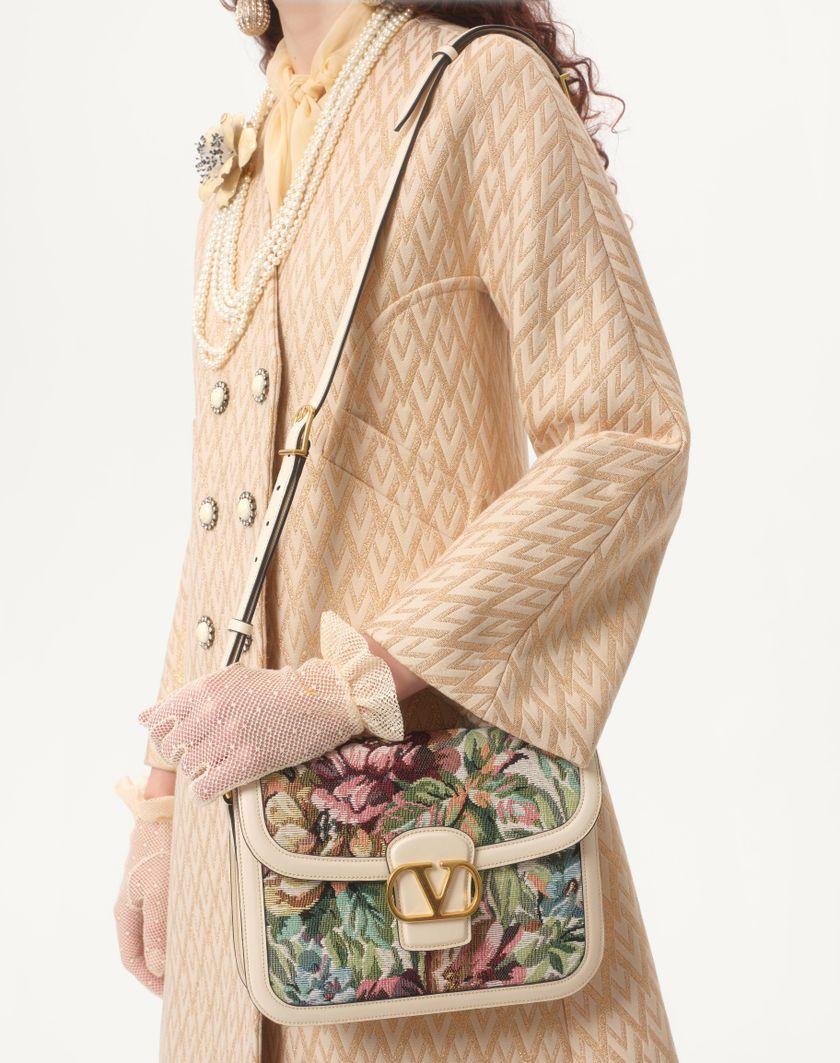 Valentino Handbags Cappotto In Lurex Jacquard Toute La V per Donna in Betulla/oro | Valentino IT Esporta salva