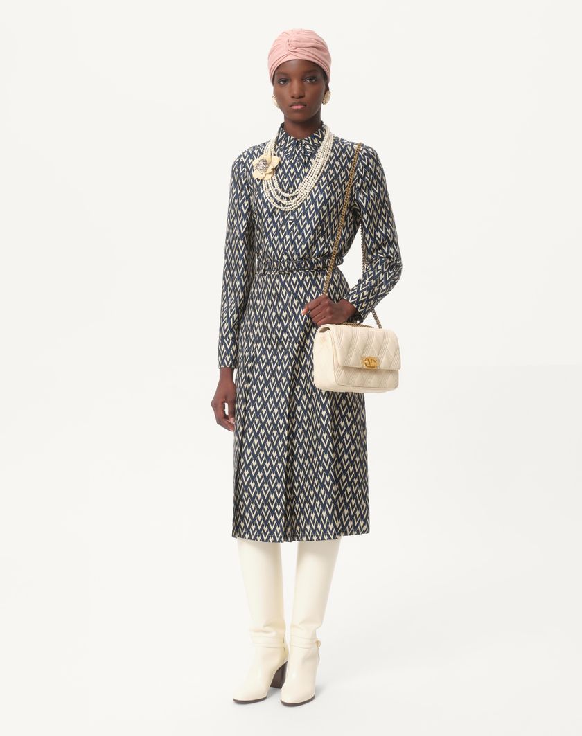 Valentino Handbags Camicia In Twill Toute La V per Donna in Nero/avorio | Valentino IT Promozione Limitata