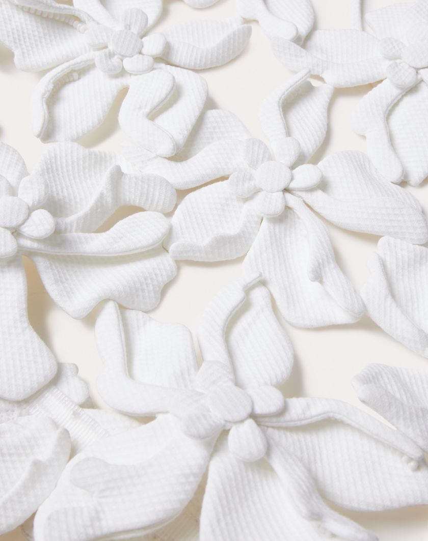 Valentino Handbags Top In Piquet Ricamato per Donna in Bianco | Valentino IT Negozio online di fabbrica