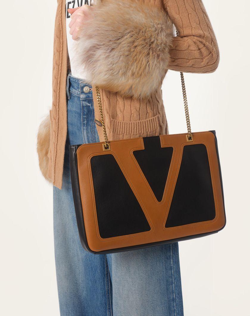 Valentino Handbags Cardigan In Cashmere per Donna in Cammello | Valentino IT Comprane uno, ottenene uno gratis