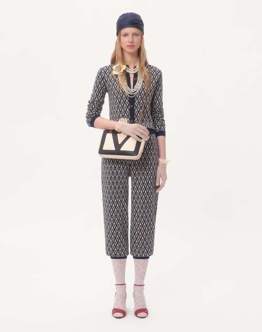 Valentino Handbags Cardigan In Lana Jacquard Toute La V per Donna in Crema/navy | Valentino IT Discount Store per i nuovi prodotti